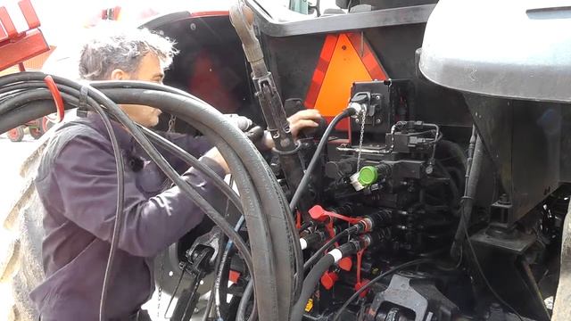 Sprayer Startup Tractor Connection 2 of 5 смотреть онлайн