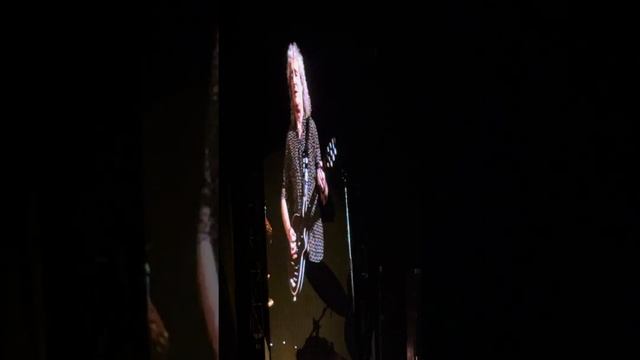 Tie your mother down Queen + Adam Lambert (13.02.2024 Tokyo) смотреть онлайн
