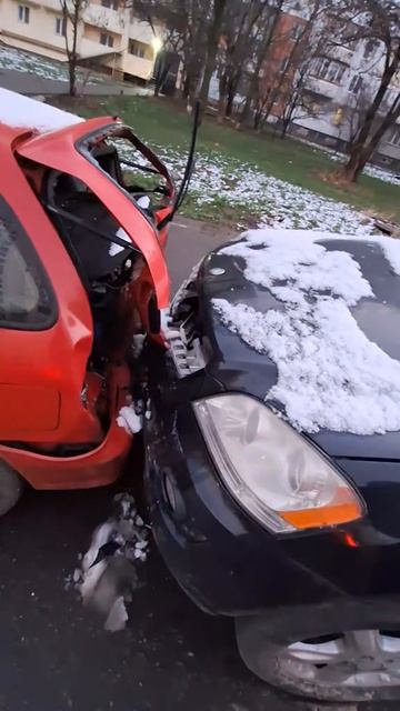 Разбили машину