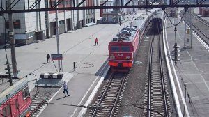 Электровоз ЭП1-283. Отправление.