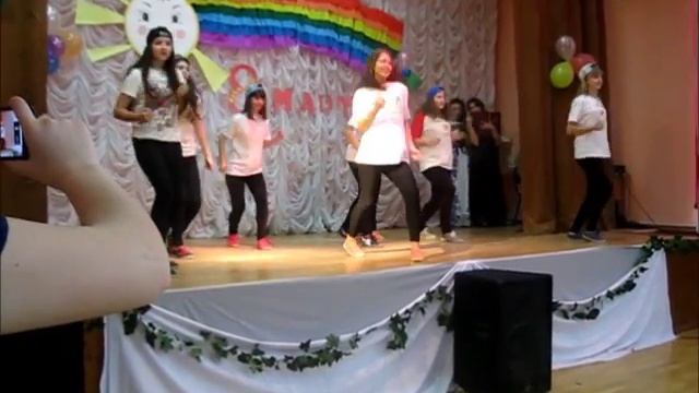Зажигательный флешмоб от учениц МКОУ 