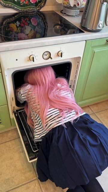 Братик я застряла , но можешь не помогать