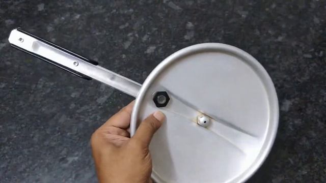 Hawkins pressure cooker safety valve repair with just nose plier смотреть онлайн