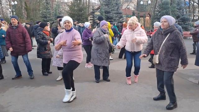 НАКУКУЙ КУКУШКА ДОЛГИХ ЛЕТ НАМ ЛЮБИТЬ смотреть онлайн