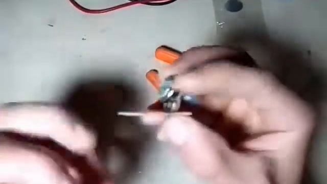 طريقه التحكم في المقاومه المتغيره الدقيقه من خلال المقاومه المتغيره العاديه