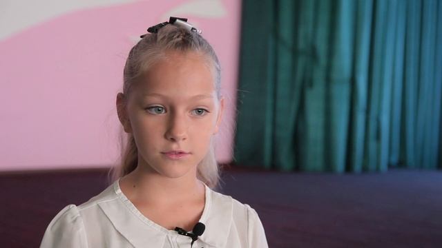Коллегіум № 11 відповідає на питання: "Що таке Мир?" (Новомосковск) смотреть онлайн