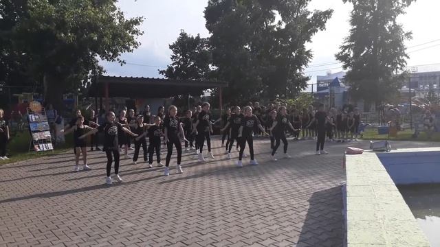 Потанцуем!!! смотреть онлайн