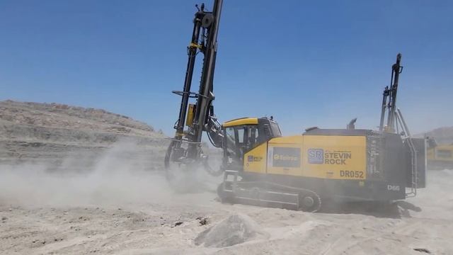 FlexiROC D65 vs DI550 Limestone смотреть онлайн