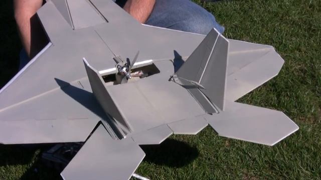 RCPowers F-22 Speed смотреть онлайн