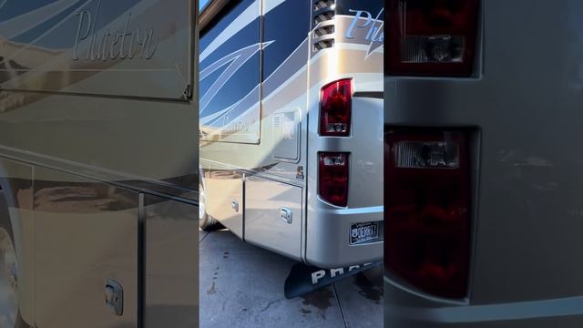 2010 Tiffin Phaeton 40QTH Autos RV For Sale in Cave creek, Arizona смотреть онлайн