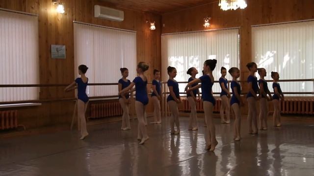 MVI 2209_Экзамен по хореографии. Классика. смотреть онлайн