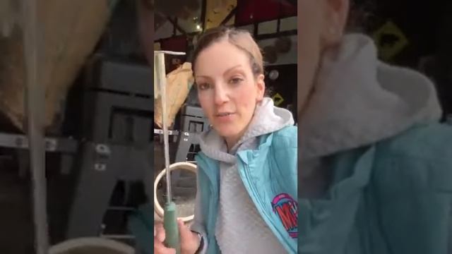 Maddie & Kiki - Clean your grill смотреть онлайн