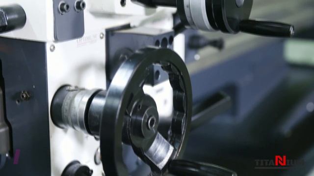 Токарно-винторезный станок Optimum OPTIturn TX 5216