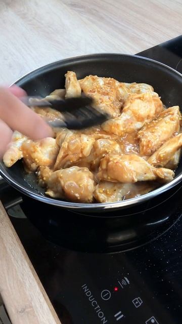 Это просто БОМБА!!! Крылышки в медово-горчичном соусе. #food #foodie #foodlover #foodblogger #cook смотреть онлайн