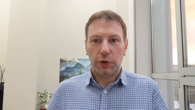 Тем, кто собирается дарить квартиру или дом совет  юриста: включите в договор пункт о его смерти.