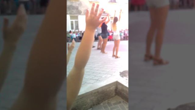 Танец вожатых!! смотреть онлайн