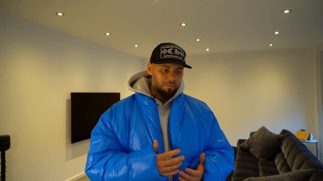 WAS KANN DIE YEEZY X GAP JACKE ( 🇺🇸 RELEASE ) смотреть онлайн