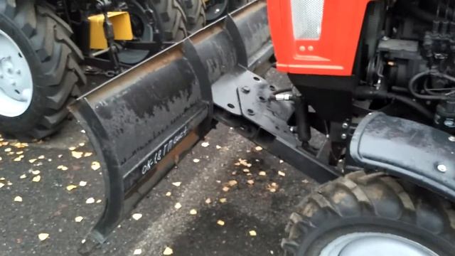 Гидроповаротный отвал на тракторе Беларус 320.4 смотреть онлайн