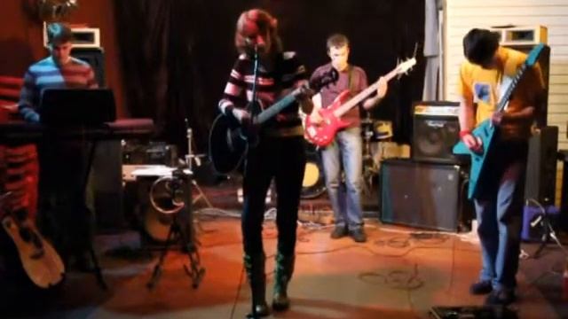 группа Юго-Vostok - "Не честно".avi смотреть онлайн