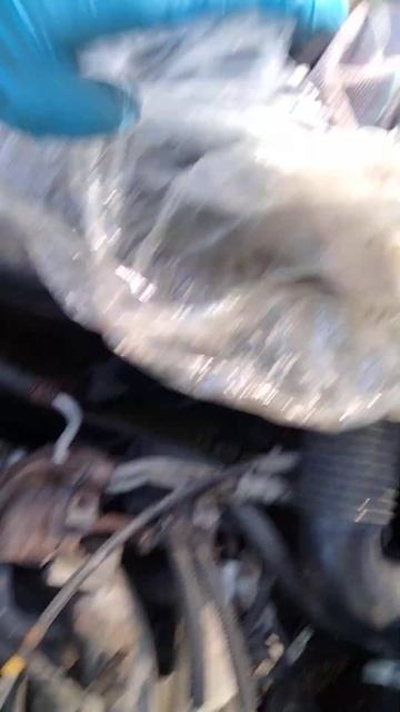 Subaru Forester 2.5 alternator belt tensioner, found installed wrong. @jeffbreese7509 смотреть онлайн