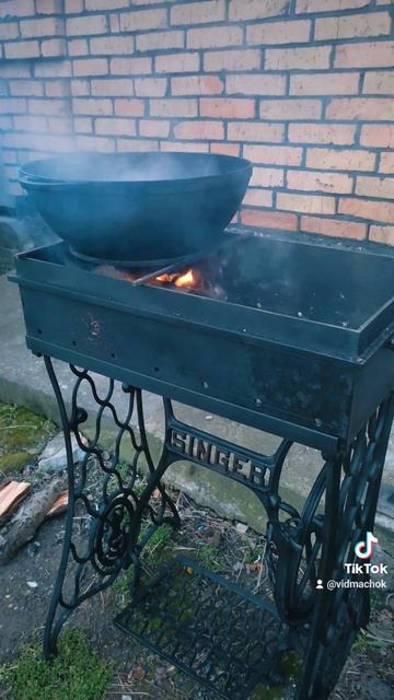 Підставка для казана, щоб готувати на мангалі без печі 🍴🍗🔥 #казан #гриль #мангал #модернізація смотреть онлайн