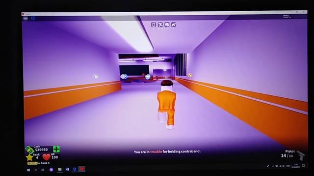 Залез на НЛО и застрял в банке смотреть онлайн