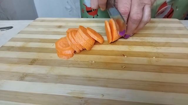 САМОЕ ВКУСНОЕ БЛЮДО НА НОВОГОДНЕМ СТОЛЕ! "КУБАРО" (СВИНИНА В КИСЛО-СЛАДКОМ СОУСЕ).В ГОСТЯХ У МАМОВН смотреть онлайн