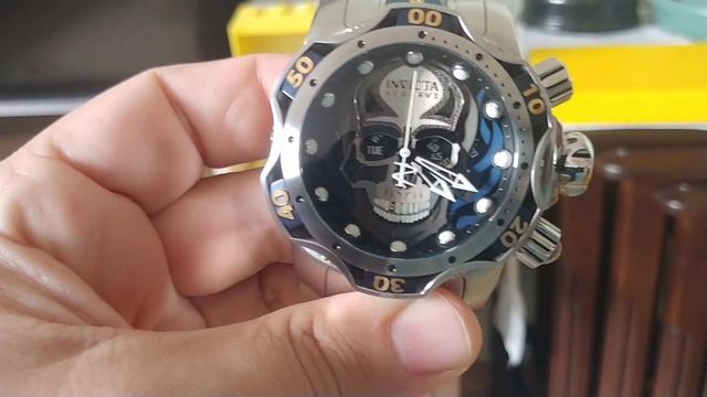 Invicta 30351 Venom Gen 3 Skull смотреть онлайн