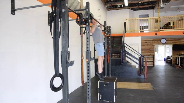 How to get your FIRST PULL UP - Pull Up Form, Common Errors, & Pull Up Progression смотреть онлайн