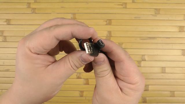 Распаковка Trust Ula Thin Metal 8000 mAh Grey (TR 22822) смотреть онлайн