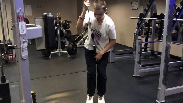 ТЫ НИКОГДА НЕ НАБЕРЕШЬ МАССУ, ЕСЛИ НЕ ДЕЛАЕШЬ ЭТИ УПРАЖНЕНИЯ (92% людей качают ЭТО неправильно) смотреть онлайн