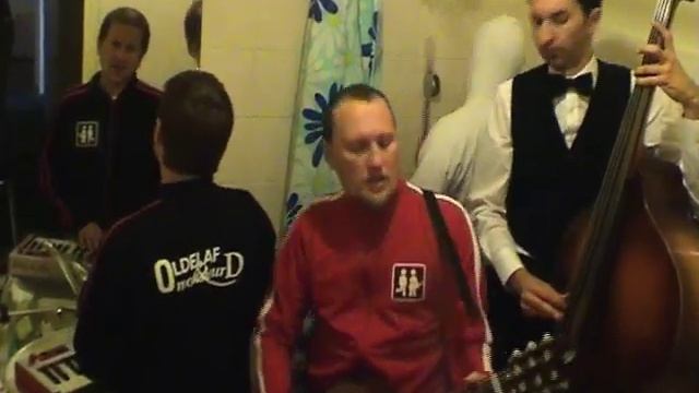 Oldelaf &Mr D-Trahis смотреть онлайн