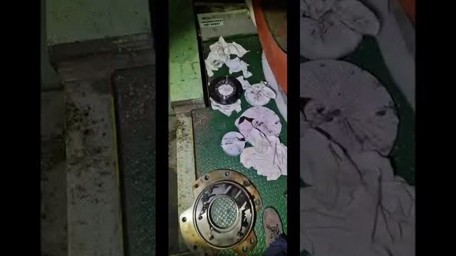 Сердце Судна "На Хирургическом Столе", ремонт в Китае - Main Engine and Engine Room, Dock in China смотреть онлайн