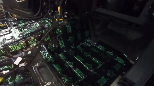 Грейт Вол Поер(Great Wall Poer) шумоизоляция салона.