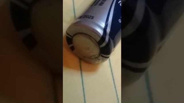 AA 1.5v battery giving up the ghost смотреть онлайн