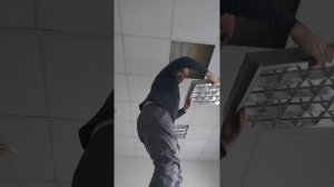 Замена освещения армстронг лампа люстра светильник