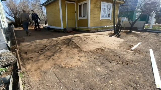 Газон своими руками. Делаем газон и дорожки (2 часть).