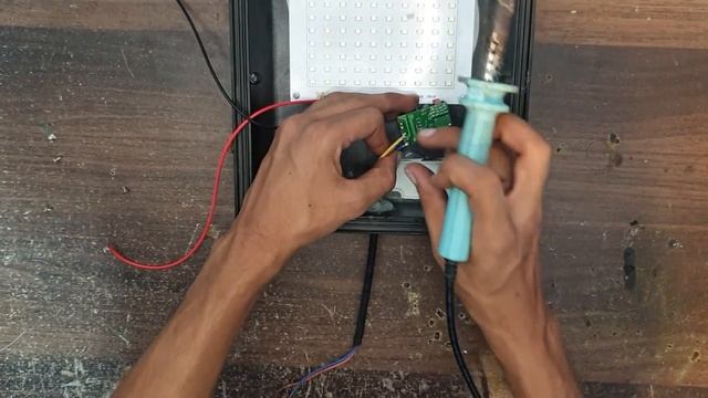 How to Repair 50w Led Light | Led Light Same Power Driver Changing | 50watt Led driver Problem смотреть онлайн