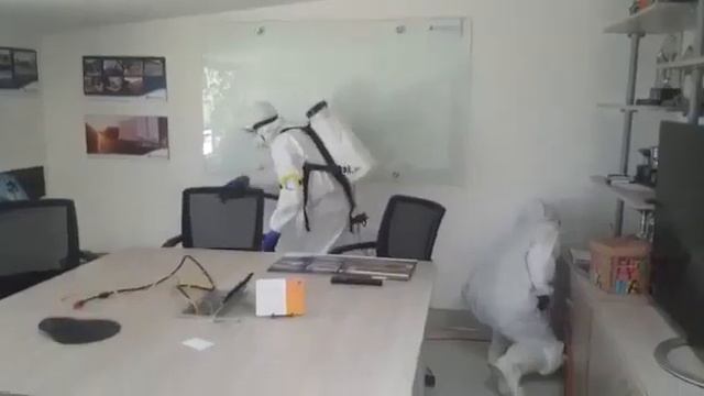 CRV-12-220 PULVERIZANDO EN OFICINA Y EDIFICIOS SIN MOJAR NI DAÑAR EQUIPOS INFORMÁTICOS NI MOBILIARI смотреть онлайн