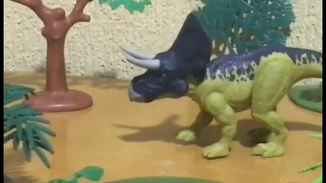 Jurassic World: Dino Escape. Zuniceratops christopheri смотреть онлайн