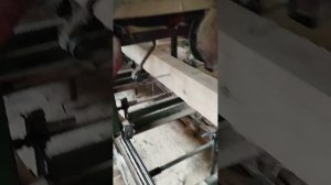 Распил бруса на доски.Работают профи!