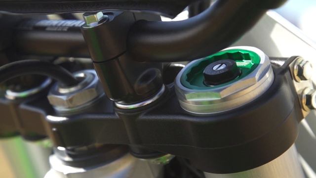 Vital MX First Impressions: 2018 Kawasaki KX250F смотреть онлайн