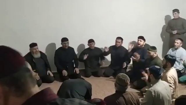 САЙД-ХЬУСАЙН МУХЬАММАД-ЭМИН ЗИКР КУРЧАЛОЙ 2 НОЧЬ У АСЛАНБЕКА смотреть онлайн