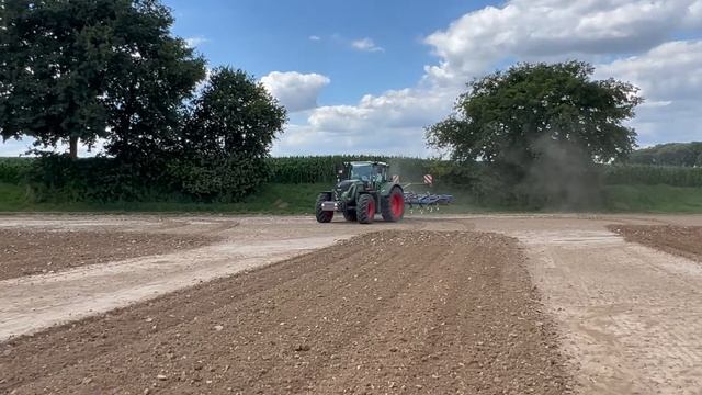 Fendt 722 Vario ProfiPlus + Köckerling Allrounder 500 -Yves Jadoulle (Diets-Heur) смотреть онлайн