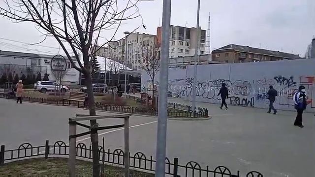 Киоск на ул. Межигорская, 83 смотреть онлайн