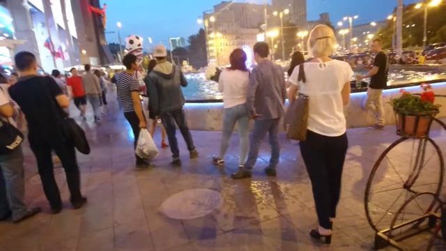 Европейский торговый центр. Большой фантан смотреть онлайн
