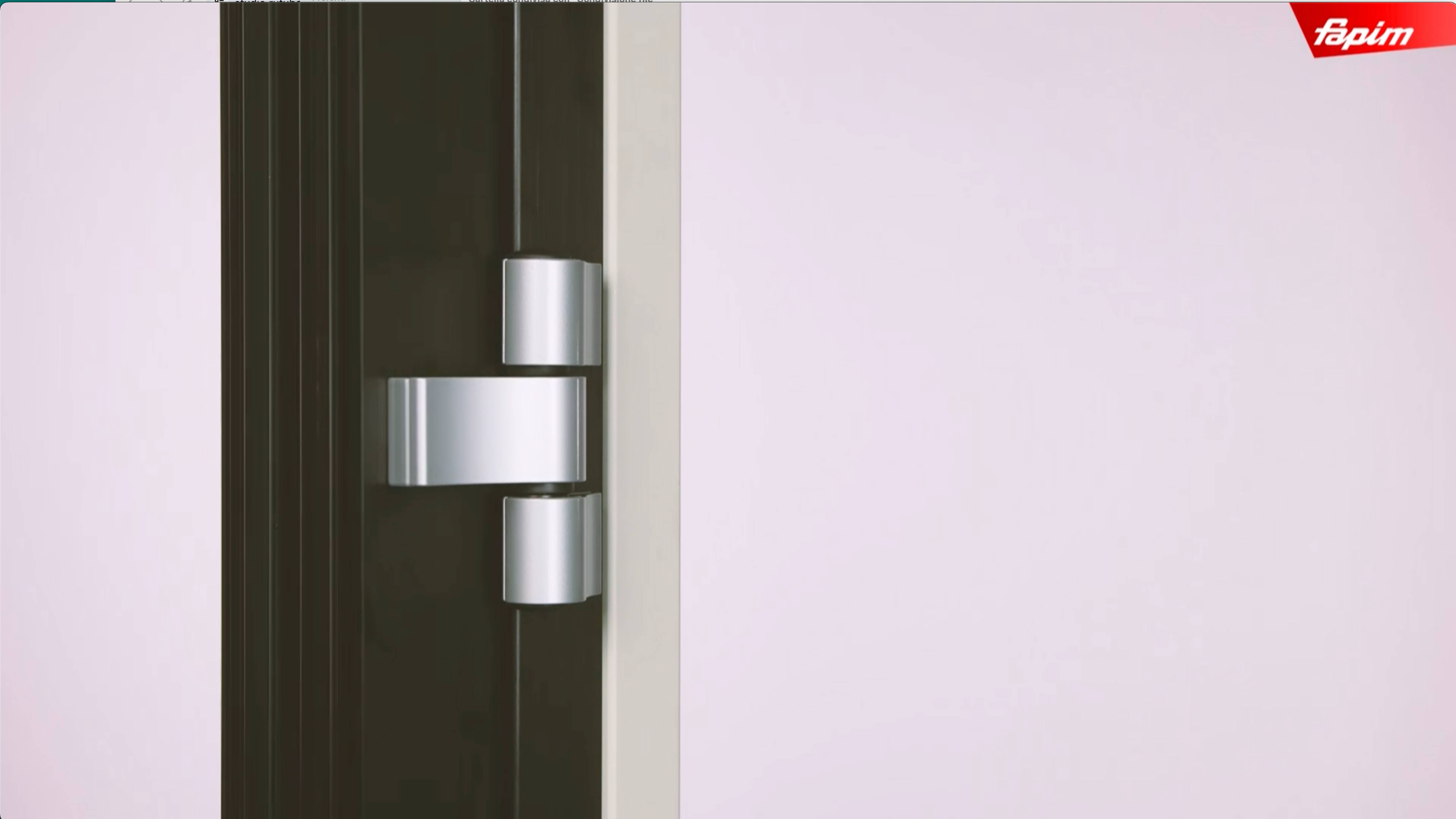 EN_LOIRA+ 3wings_LR_V_LOI3_02_01_11-18