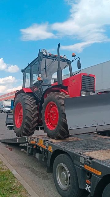 Новые МТЗ едут в работу! #music #housemusic #techno #топ #automobile #farming #сельскоехозяйство смотреть онлайн