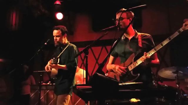 Rodrigo Amarante - Tardei - Rockwood Music Hall - NYC смотреть онлайн