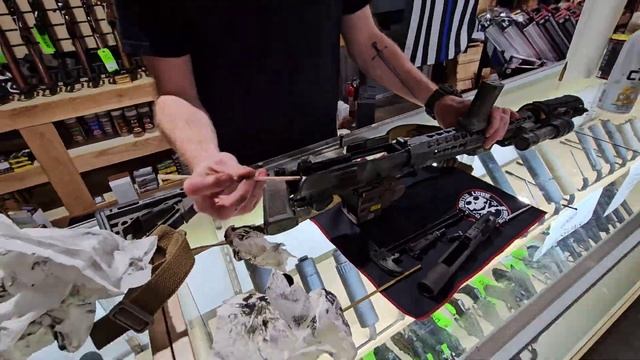 DOES SHOOTER LUBE WORK??? смотреть онлайн